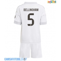 Camisa de time de futebol Real Madrid Jude Bellingham #5 Replicas 1º Equipamento Infantil 2025-26 Manga Curta (+ Calças curtas)